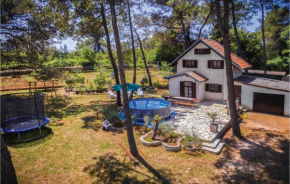 Awesome Home In Vodnjan With Wifi